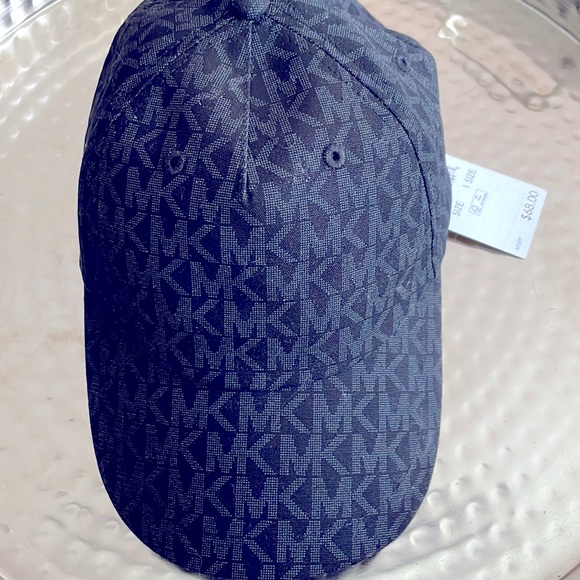 NWT🖤🖤Michael Kors 🖤🖤Black Baseball Hat 🧢 MK - Picture 4 of 10